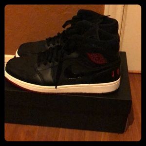 Air Jordan’s 1 mid
